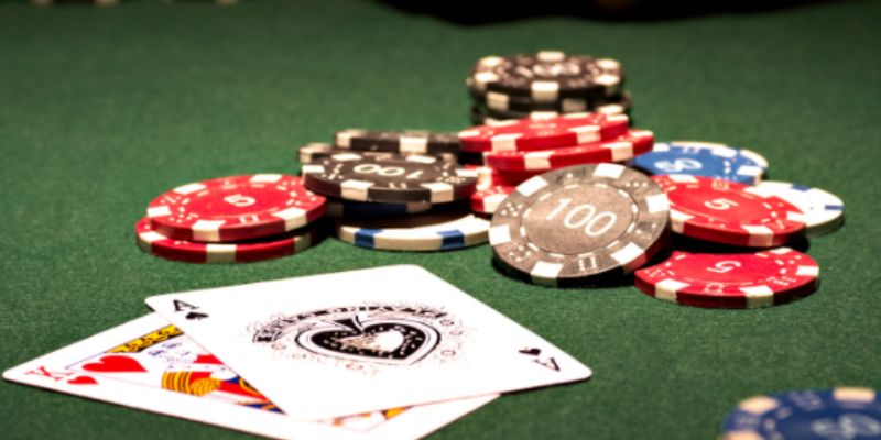 Luật đánh Poker cần biết khi tham gia giải trí